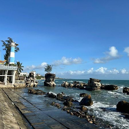 Hotel Khach San Tuyet Hien Phú Quý Zewnętrze zdjęcie