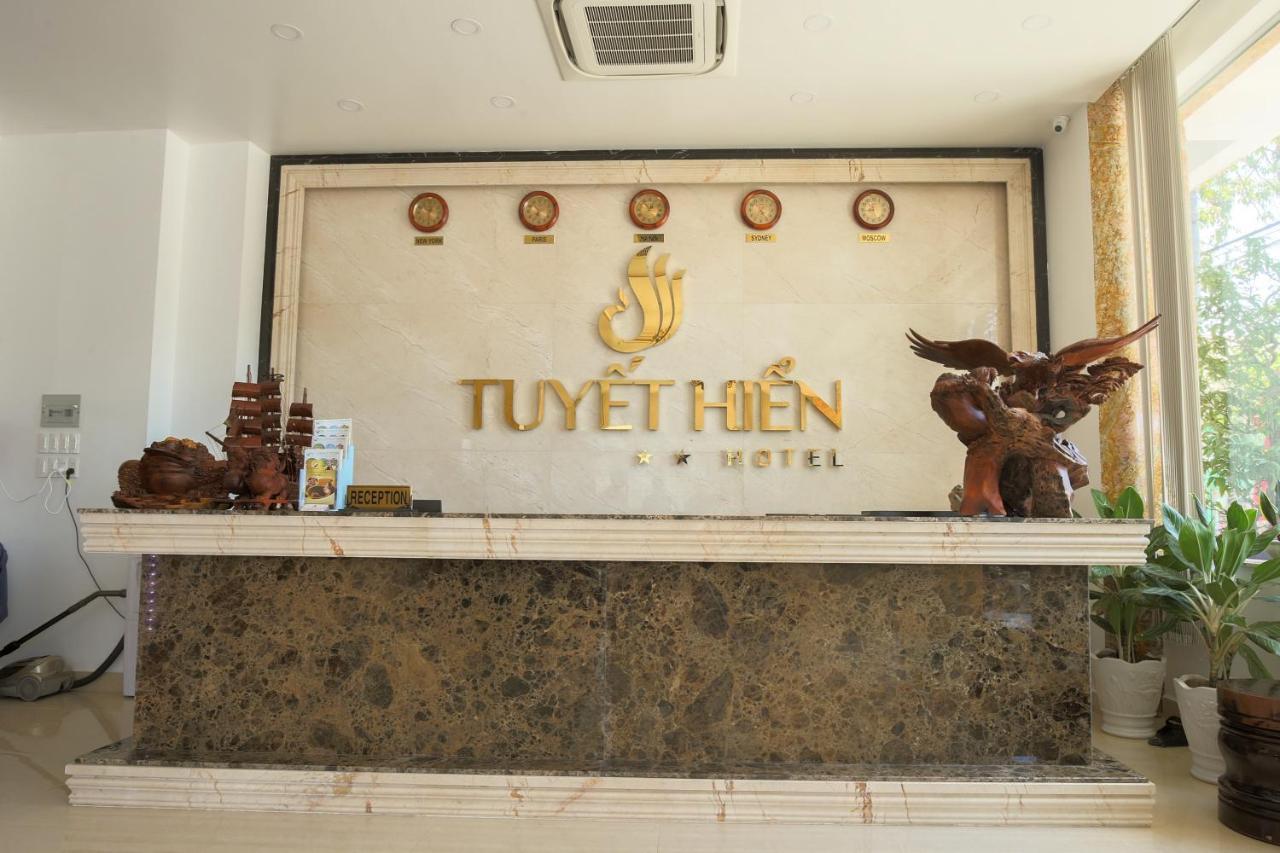 Hotel Khach San Tuyet Hien Phú Quý Zewnętrze zdjęcie
